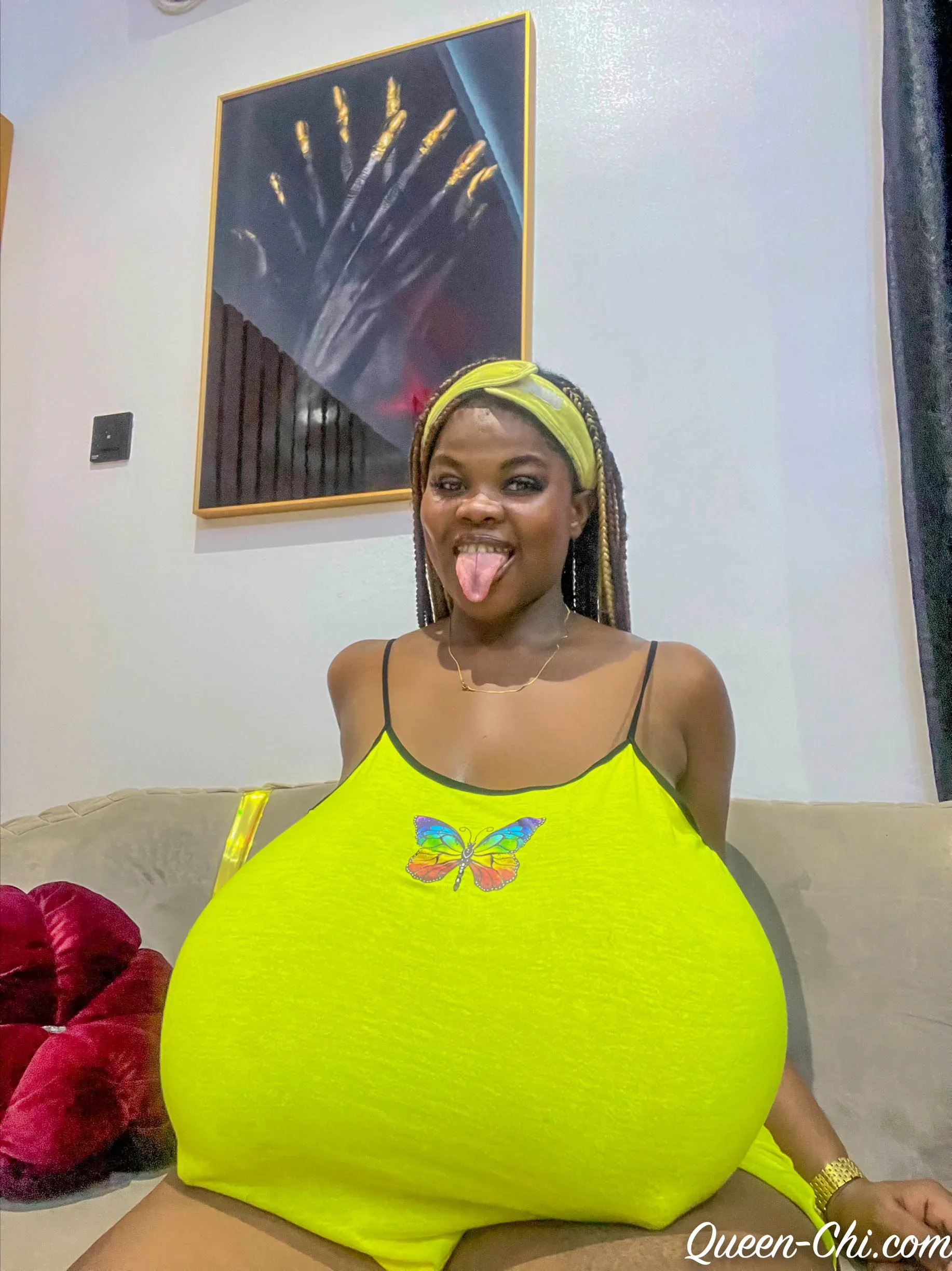 Queen Chi @chiomalovv